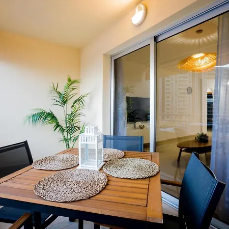 422 Quiet, Beautiful Flat With Sea View Apartamento