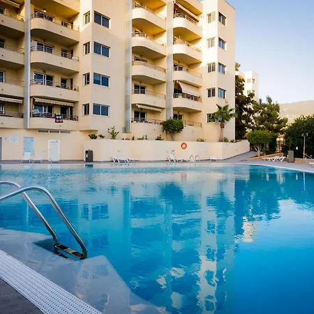 422 Quiet, Beautiful Flat With Sea View *