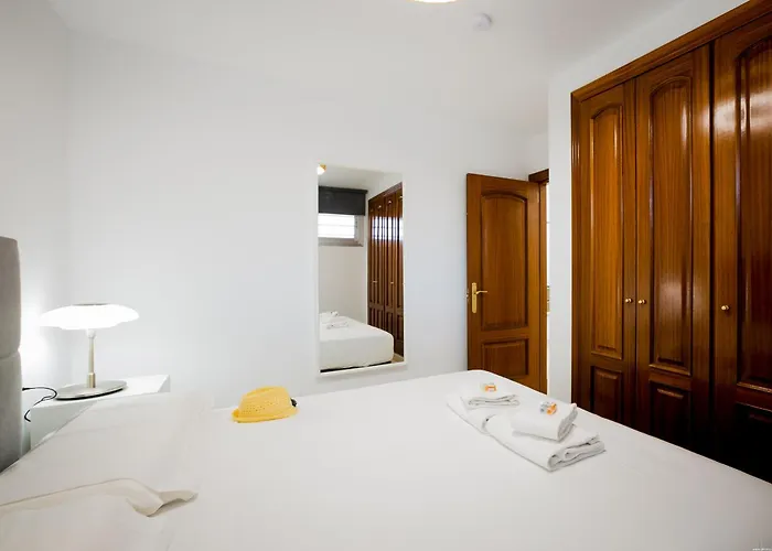 422 Quiet, Beautiful Flat With Sea View דירה