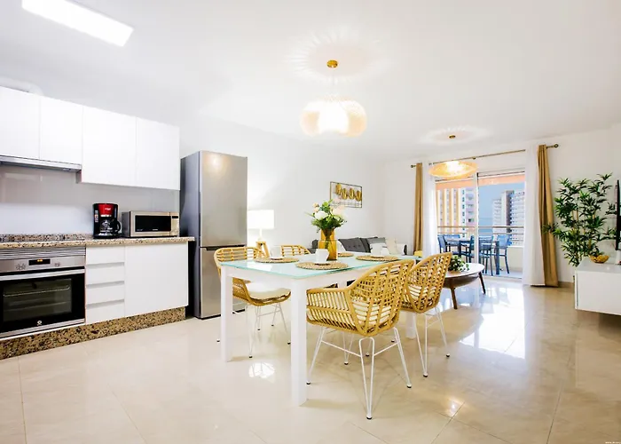 422 Quiet, Beautiful Flat With Sea View דירה פלאיה פראיסו